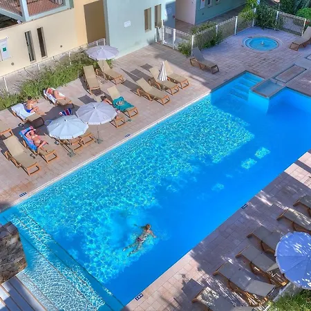 Port Prestige - Terrasse - Piscine - Parking *