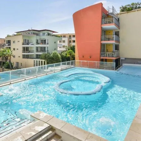 Port Prestige - Terrasse - Piscine - Parking Apartment