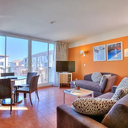 Port Prestige - Terrasse - Piscine - Parking Apartment