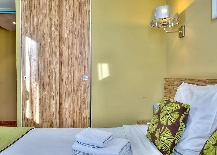 Port Prestige - Terrasse - Piscine - Parking Appartement Antibes